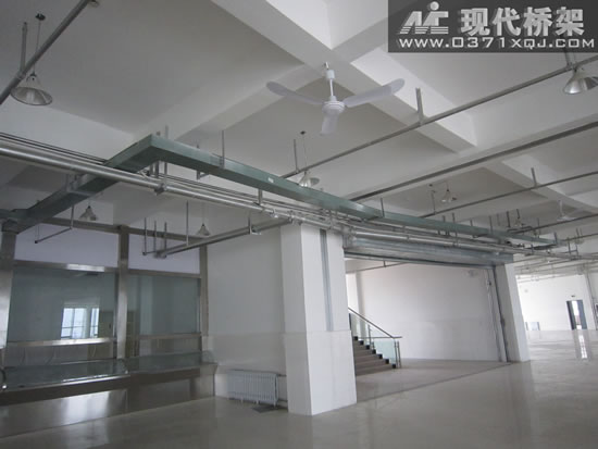 郑州经贸职业学院新校区食堂电缆桥架案例